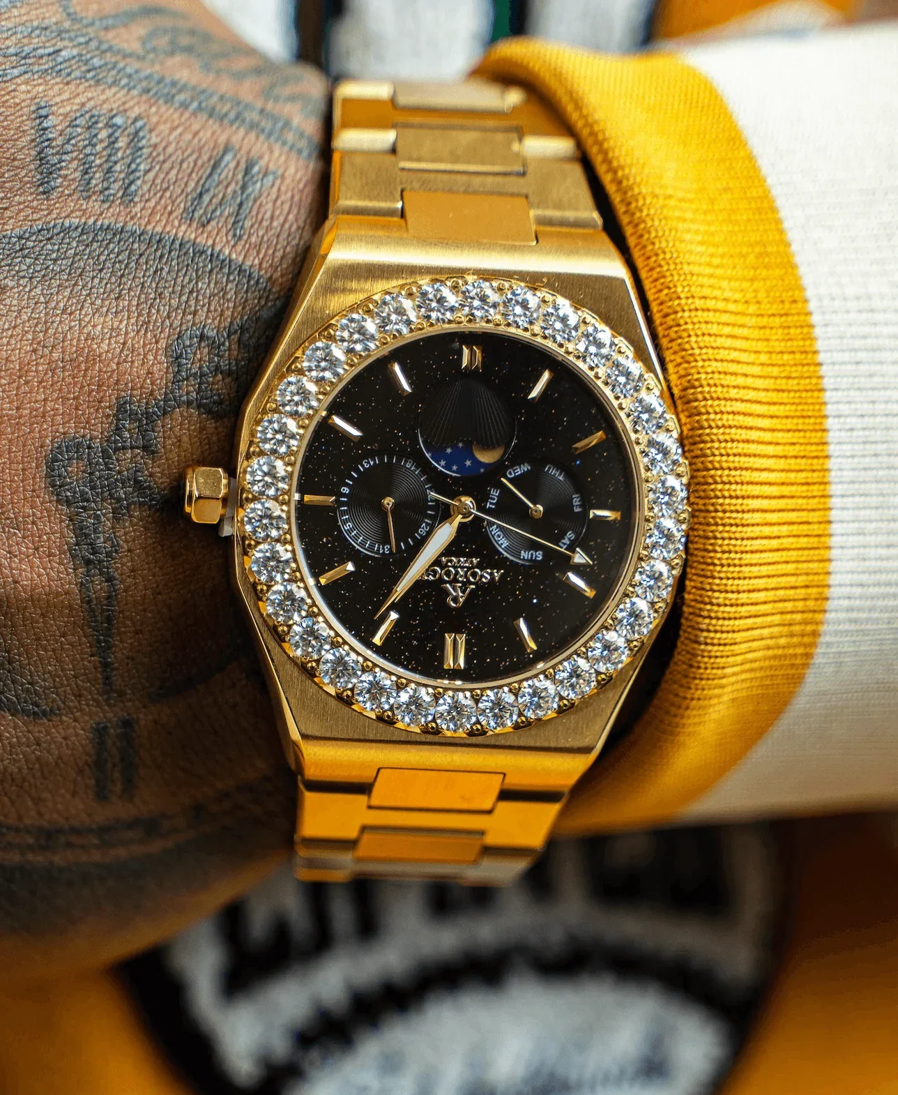 Iced diamond bezel transporter - plain straps - Image 3