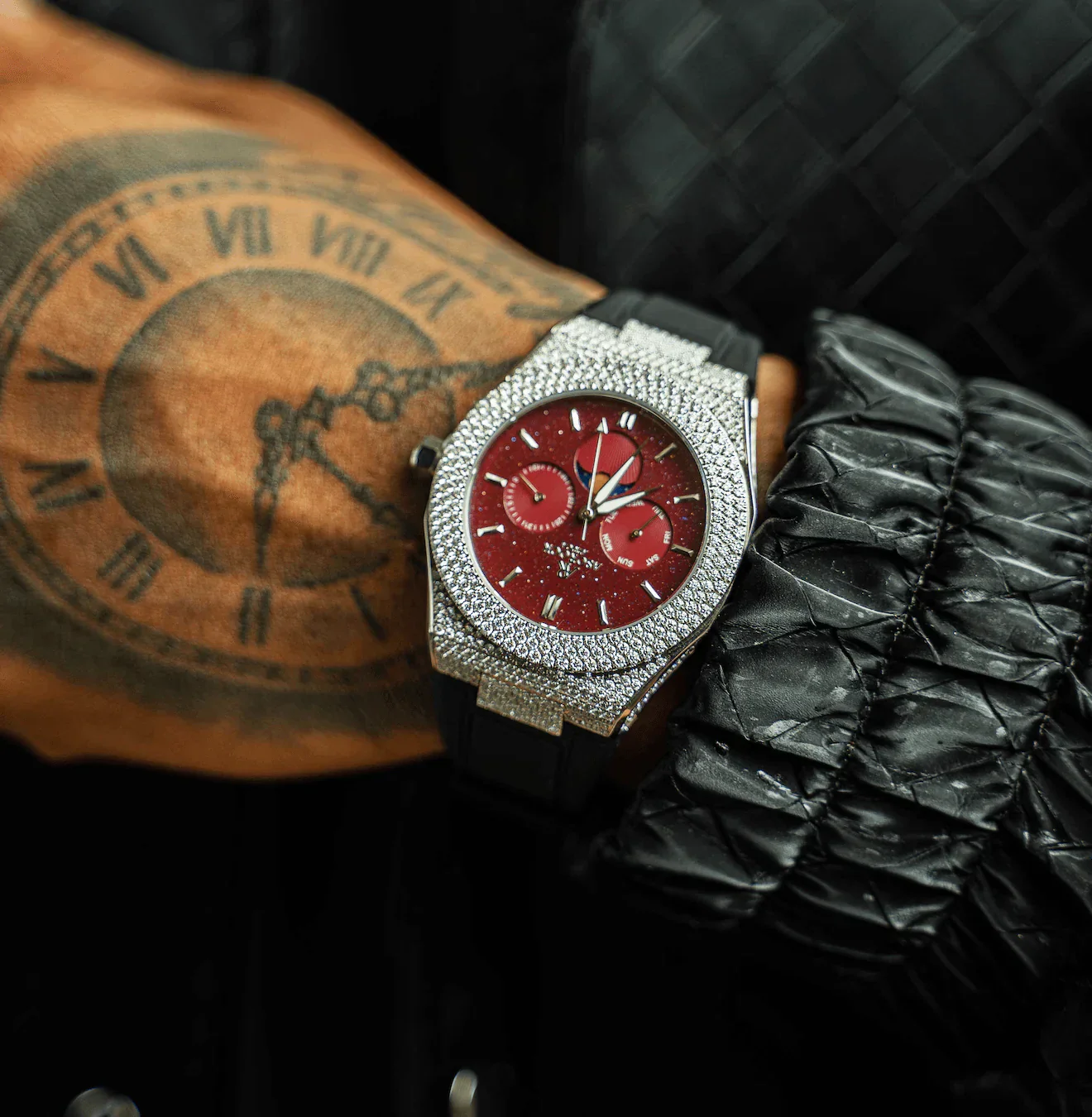 Iced transporter - small diamond bezel - rubber strap - Image 11